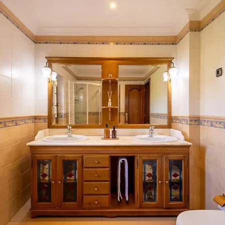 فيلة Casabraga.207 - With Pool Bom Jesus براغا
