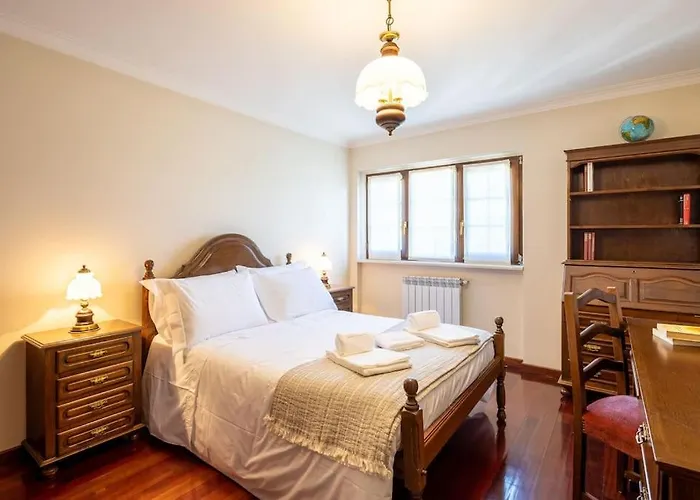 With Pool - Bom Jesus Villa Braga